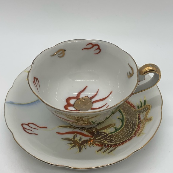 Vintage Made in Japan DRAGONWARE Tea Cup and Saucer - Picture 3 of 12